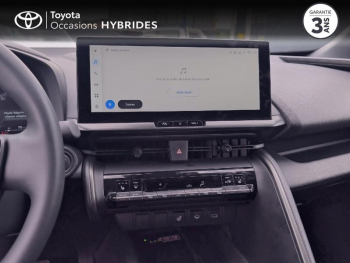 Photo 15 du bon plan TOYOTA C-HR 2.0 Hybride 200ch Design NG23 occasion à 28990 €