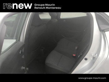 Photo 13 du bon plan RENAULT Clio Auto-Ecole Blue dCi 100 -21N occasion à 13990 €