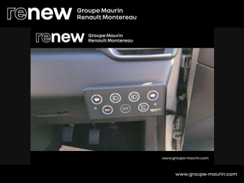 Photo 28 du bon plan RENAULT Clio Auto-Ecole Blue dCi 100 -21N occasion à 13990 €
