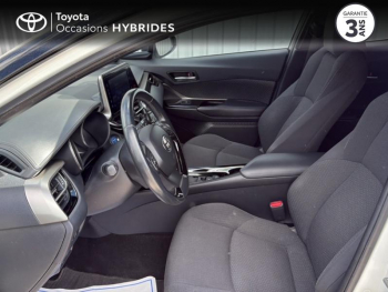 Photo 11 du bon plan TOYOTA C-HR 122h Design 2WD E-CVT RC18 occasion à 17990 €