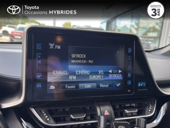 Photo 15 du bon plan TOYOTA C-HR 122h Design 2WD E-CVT RC18 occasion à 17990 €