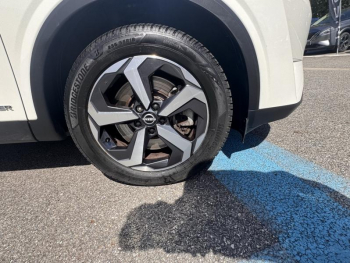 Photo 16 du bon plan NISSAN Qashqai e-POWER 190ch N-Connecta 2022 occasion à 25985 €