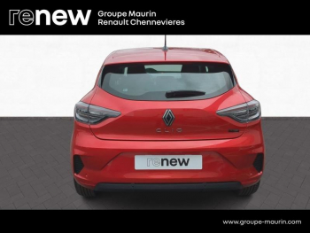 Photo 5 du bon plan RENAULT Clio 1.6 E-Tech 145ch full hybrid Evolution - 24 occasion à 18799 €