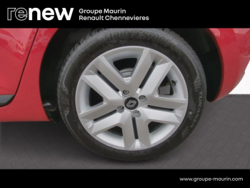 Photo 14 du bon plan RENAULT Clio 1.6 E-Tech 145ch full hybrid Evolution - 24 occasion à 18799 €