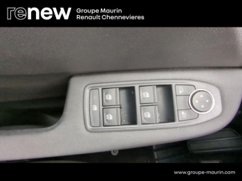 Photo 18 du bon plan RENAULT Clio 1.6 E-Tech 145ch full hybrid Evolution - 24 occasion à 18799 €