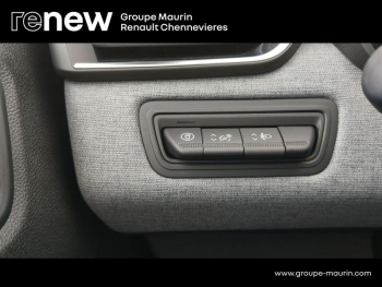 Photo 19 du bon plan RENAULT Clio 1.6 E-Tech 145ch full hybrid Evolution - 24 occasion à 18799 €