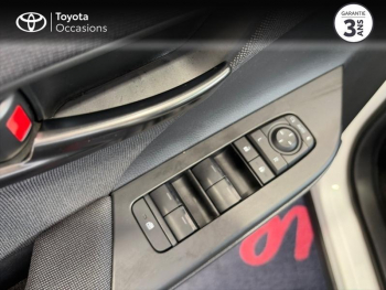 Photo 14 du bon plan TOYOTA C-HR 1.8 Hybride 140ch Dynamic NG23 occasion à 24990 €