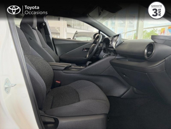 Photo 18 du bon plan TOYOTA C-HR 1.8 Hybride 140ch Dynamic NG23 occasion à 24990 €