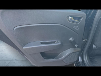 Photo 14 du bon plan RENAULT Clio 1.6 E-Tech hybride 145ch Techno occasion à 12290 €