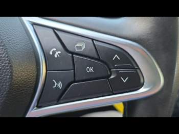 Photo 32 du bon plan RENAULT Clio 1.6 E-Tech hybride 145ch Techno occasion à 12290 €