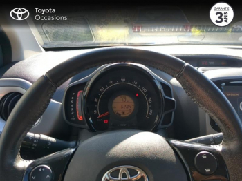 Photo 13 du bon plan TOYOTA Aygo 1.0 VVT-i 72ch x-play 5p occasion à 9990 €