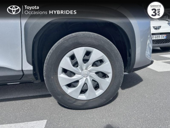 Photo 22 du bon plan TOYOTA Yaris 116h Dynamic Business 5p + Programme Beyond Zero Academy MY22 occasion à 20390 €