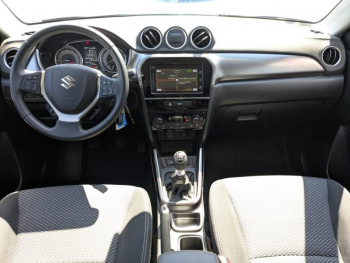 Photo 12 du bon plan SUZUKI Vitara 1.4 Boosterjet Hybrid 129ch Privilège occasion à 19990 €