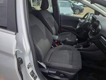 Photo 11 du bon plan FORD Fiesta 1.0 Flexifuel 95ch Titanium Business 5p occasion à 14790 €