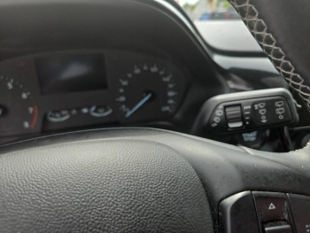 Photo 18 du bon plan FORD Fiesta 1.0 Flexifuel 95ch Titanium Business 5p occasion à 14790 €