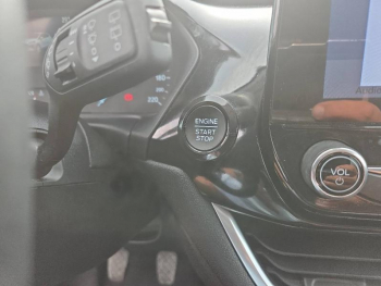 Photo 31 du bon plan FORD Fiesta 1.0 Flexifuel 95ch Titanium Business 5p occasion à 14790 €