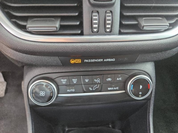 Photo 33 du bon plan FORD Fiesta 1.0 Flexifuel 95ch Titanium Business 5p occasion à 14790 €