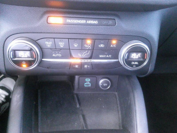 Photo 15 du bon plan FORD Kuga 2.5 Duratec 225ch PowerSplit PHEV Titanium eCVT occasion à 22900 €
