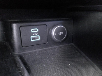 Photo 16 du bon plan FORD Kuga 2.5 Duratec 225ch PowerSplit PHEV Titanium eCVT occasion à 22900 €