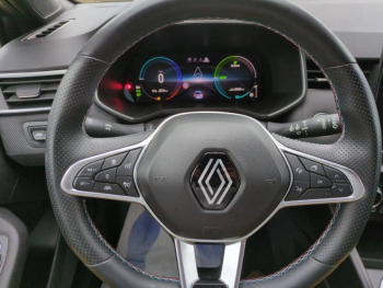 Photo 11 du bon plan RENAULT Clio 1.6 E-Tech 145ch full hybrid esprit Alpine occasion à 18990 €