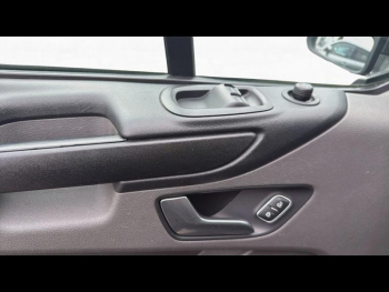 Photo 10 du bon plan FORD Transit Custom Fg VUL 300 L2H1 2.0 EcoBlue 130 Ambiente occasion à 19990 €
