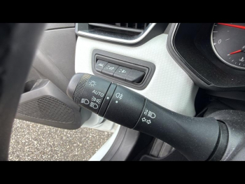 Photo 17 du bon plan RENAULT Clio 1.5 Blue dCi 100ch Evolution occasion à 13990 €