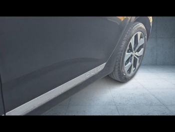 Photo 9 du bon plan RENAULT Clio 1.6 E-Tech hybride 145ch Techno occasion à 12290 €