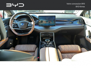 Photo 2 du bon plan BYD Tang 517ch - 86 kWh Flagship (Red) occasion à 42990 €