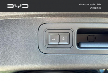 Photo 9 du bon plan BYD Tang 517ch - 86 kWh Flagship (Red) occasion à 42990 €
