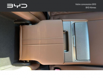 Photo 26 du bon plan BYD Tang 517ch - 86 kWh Flagship (Red) occasion à 42990 €