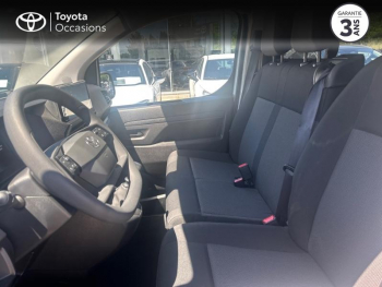 Photo 11 du bon plan TOYOTA ProAce Verso Medium 2.0 140 D-4D Dynamic MC24 occasion à 34990 €