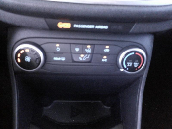 Photo 13 du bon plan FORD Fiesta 1.0 EcoBoost 95ch Cool & Connect 5p occasion à 11900 €