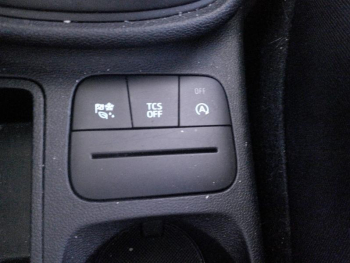 Photo 15 du bon plan FORD Fiesta 1.0 EcoBoost 95ch Cool & Connect 5p occasion à 11900 €