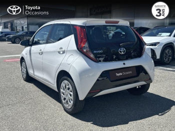 Photo 2 du bon plan TOYOTA Aygo 1.0 VVT-i 72ch x-play 5p MY21 occasion à 9990 €