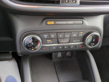 Photo 10 du bon plan FORD Kuga 2.5 Duratec 190ch FHEV E85 Vignale BVA occasion à 26990 €
