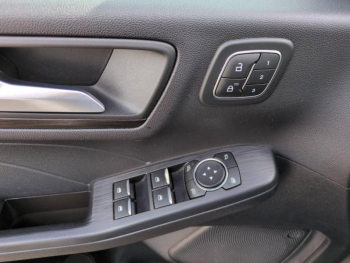 Photo 15 du bon plan FORD Kuga 2.5 Duratec 190ch FHEV E85 Vignale BVA occasion à 26990 €
