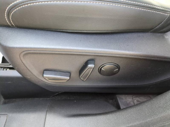 Photo 18 du bon plan FORD Kuga 2.5 Duratec 190ch FHEV E85 Vignale BVA occasion à 26990 €