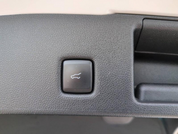 Photo 22 du bon plan FORD Kuga 2.5 Duratec 190ch FHEV E85 Vignale BVA occasion à 26990 €