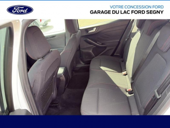 Photo 11 du bon plan FORD Focus 1.0 EcoBoost 125ch ST-Line BVA occasion à 13990 €