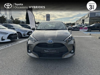 Photo 12 du bon plan TOYOTA Yaris 116h Dynamic Business 5p + Programme Beyond Zero Academy MY22 occasion à 20490 €