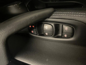 Photo 13 du bon plan NISSAN Qashqai 1.5 dCi 115ch N-Connecta DCT 2019 Euro6-EVAP occasion à 18990 €
