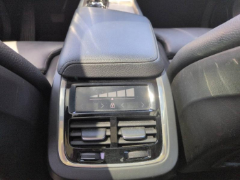 Photo 30 du bon plan VOLVO XC60 B4 AdBlue 197ch Inscription Luxe Geartronic occasion à 23500 €