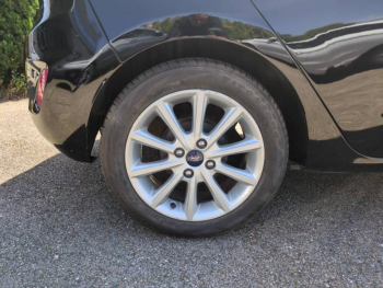 Photo 11 du bon plan FORD Fiesta 1.0 EcoBoost 100ch Stop&Start B&O Play First Edition 5p occasion à 9990 €