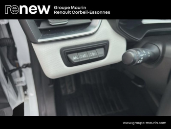 Photo 16 du bon plan RENAULT Clio 1.6 E-Tech hybride 145ch Evolution occasion à 12590 €