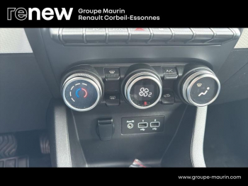 Photo 21 du bon plan RENAULT Clio 1.6 E-Tech hybride 145ch Evolution occasion à 12590 €