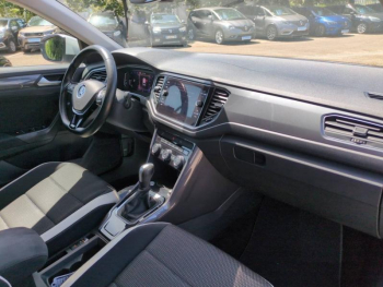 Photo 15 du bon plan VOLKSWAGEN T-Roc 1.5 TSI EVO 150ch Carat DSG7 S&S occasion à 19490 €
