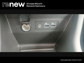 Photo 25 du bon plan RENAULT Clio 1.5 dCi 100ch Evolution - 25 occasion à 16400 €