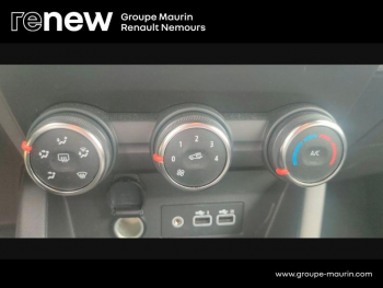Photo 26 du bon plan RENAULT Clio 1.5 dCi 100ch Evolution - 25 occasion à 16400 €
