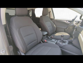 Photo 13 du bon plan FORD Kuga 2.0 EcoBlue 150ch mHEV Titanium occasion à 14970 €