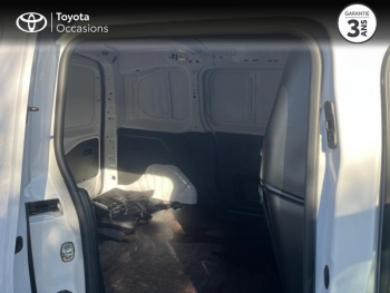 Photo 21 du bon plan TOYOTA PROACE CITY Medium 110 VVT-i Dynamic RC23 occasion à 18390 €